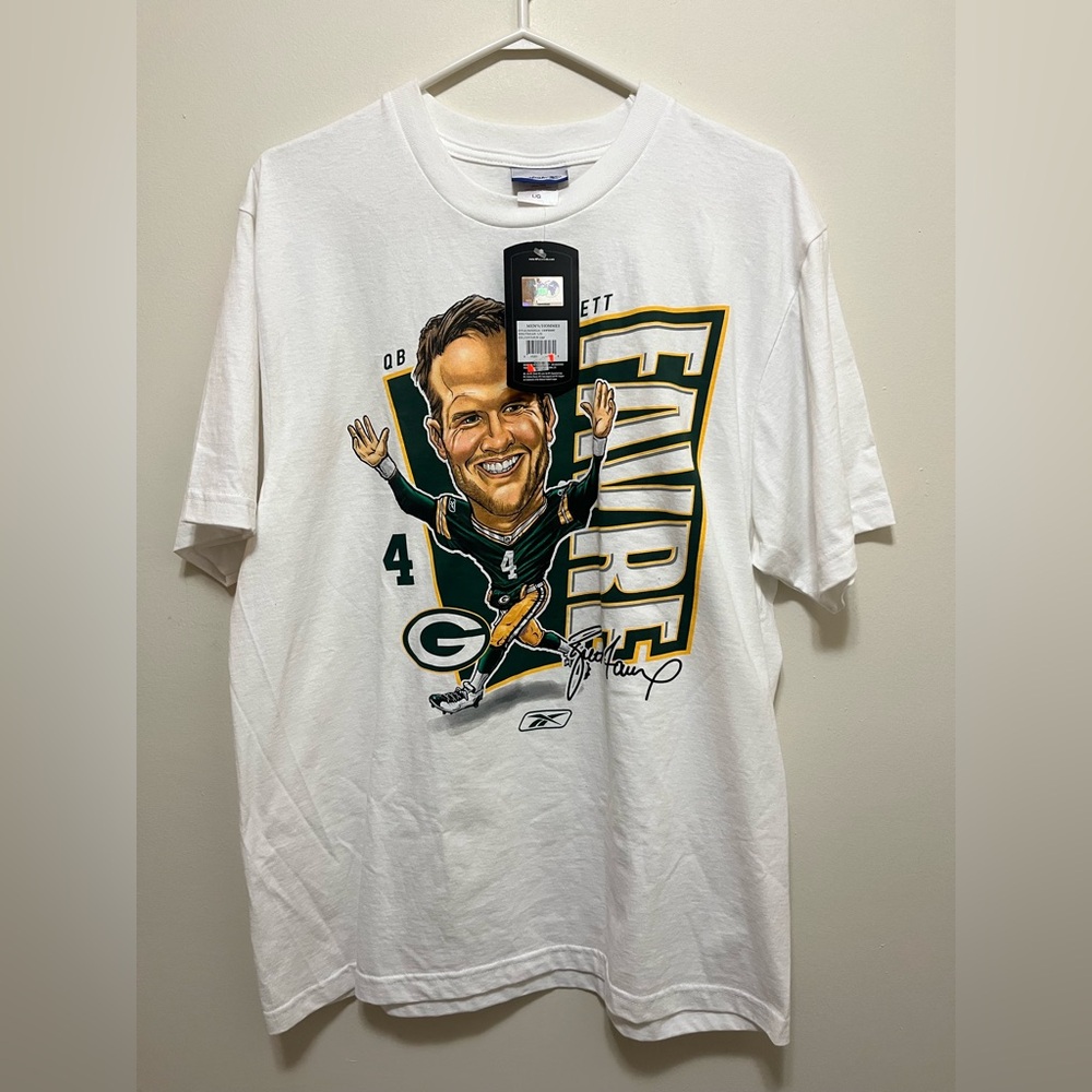 NFL Brett Favre White Green Gold Graphic Tee
